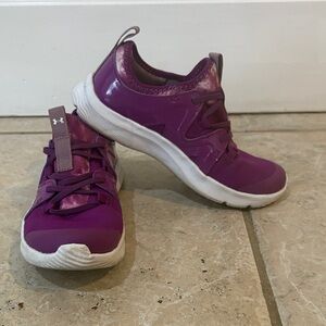 Under Armour Girls Purple Slip-On Athletic Shoes Size 1